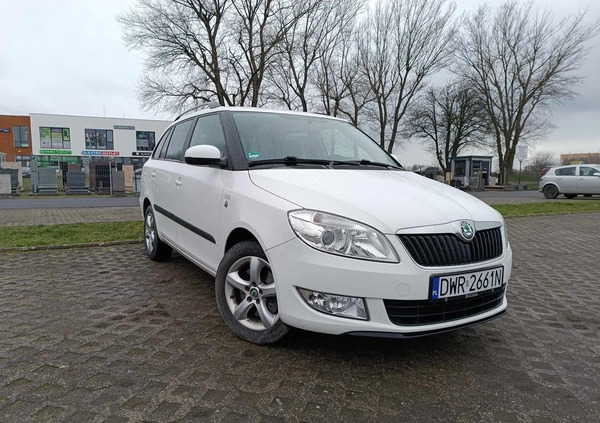 Skoda Fabia cena 20000 przebieg: 87488, rok produkcji 2012 z Kłecko małe 137